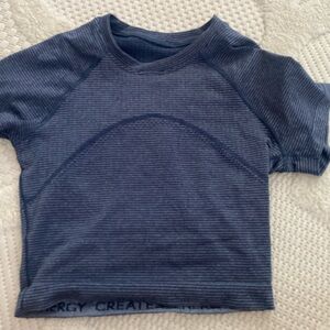 blue cropped lululemon swiftly tech size 2